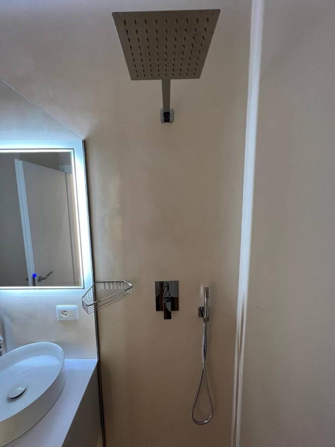 Mare Rooms Vlore Kanine エクステリア 写真
